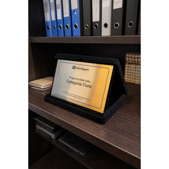 Placa reconhecimento e estojo veludo Personalizado